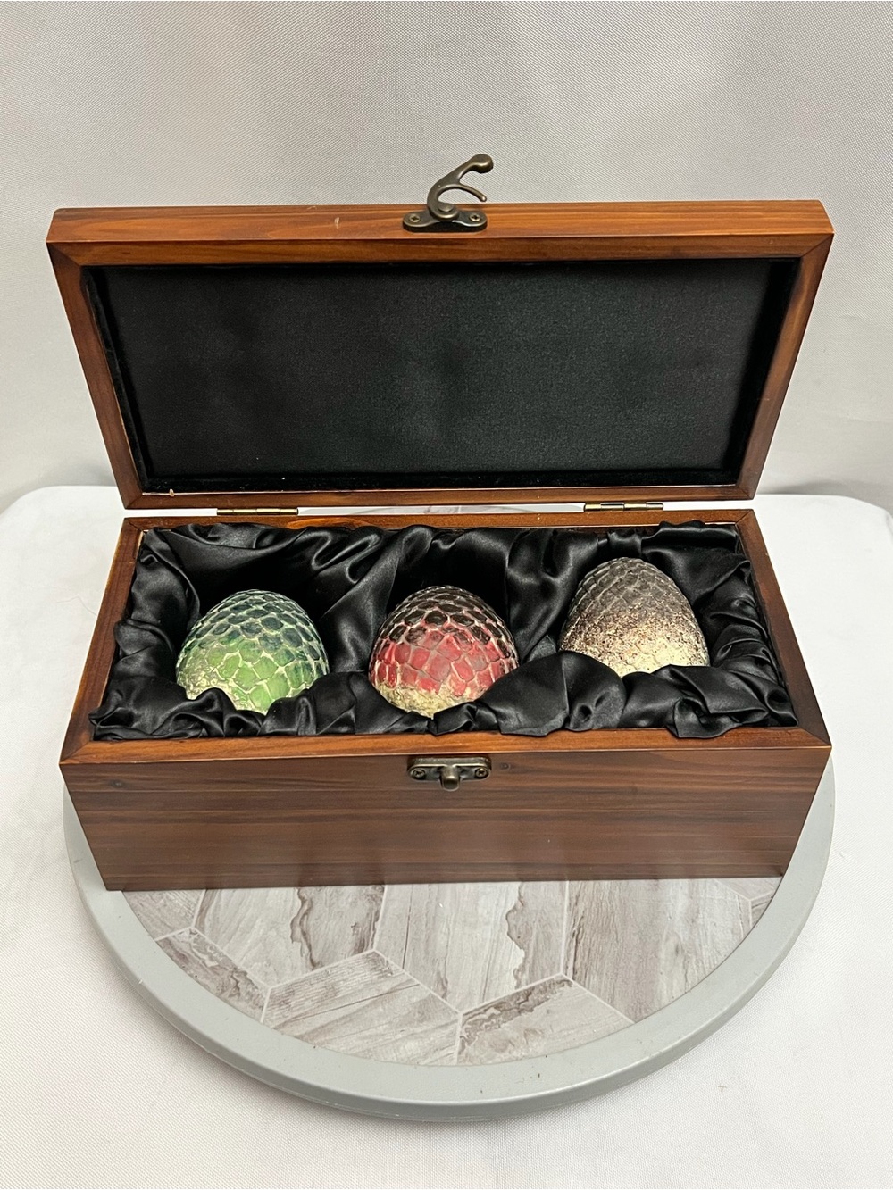 Game of Thrones Dragon Eggs Decorative Box Set HBO Wooden Display Case